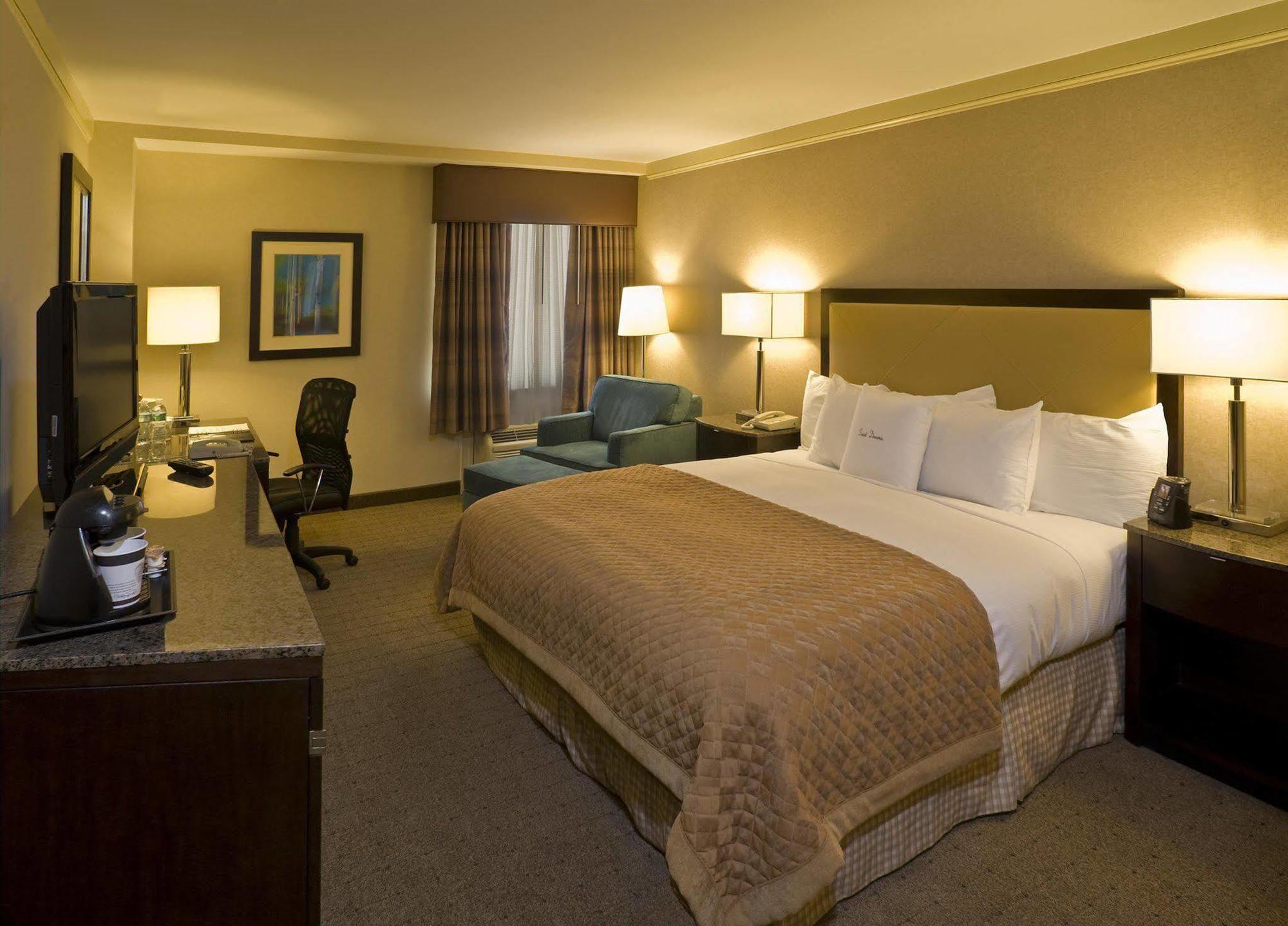 Doubletree By Hilton Hotel Wilmington Rom bilde